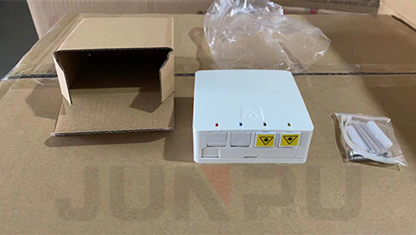 FRB-4D_Fiber_Socket_FTTH_Box-4.jpg